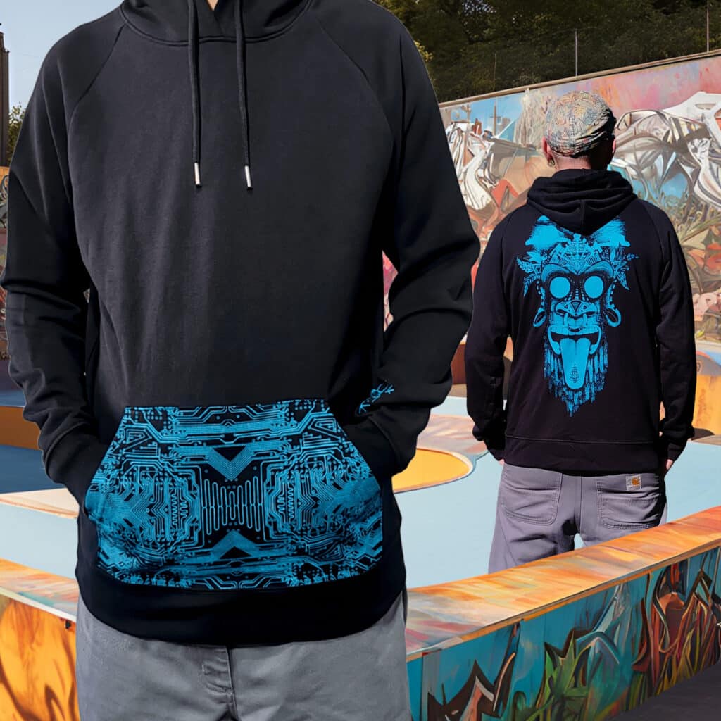 sweat noir | singe bleu | poche sérigraphiée