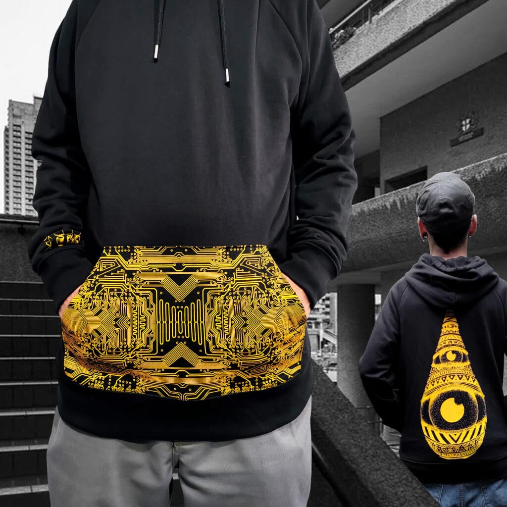 sweat-noir | goutte jaune | poche serigraphiée