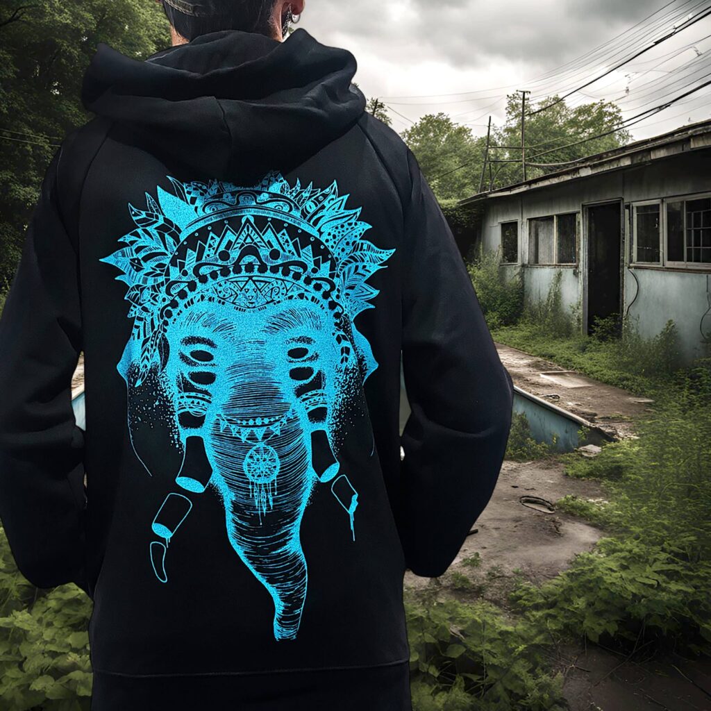 sweat noir | elephant bleu