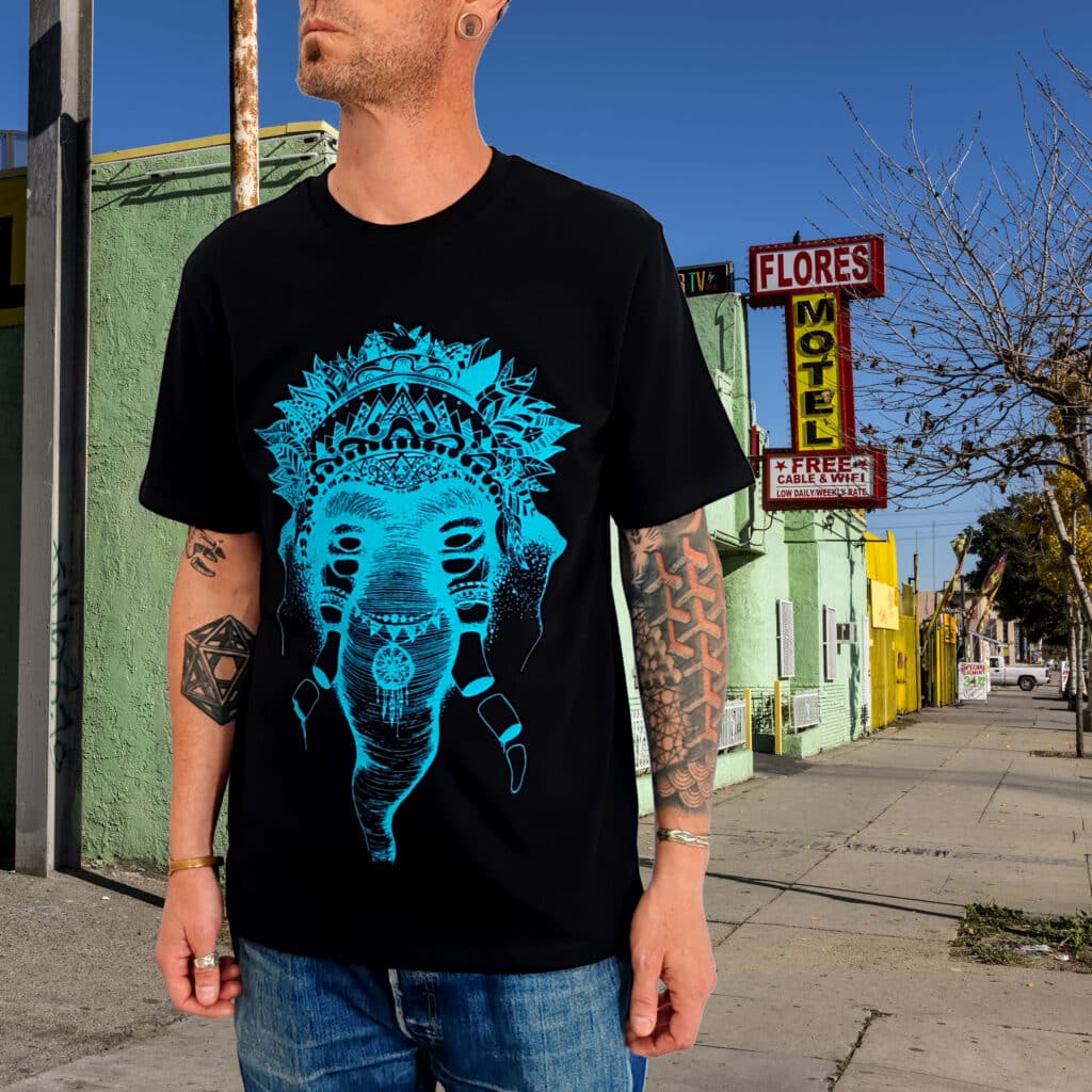 tshirt noir | elephant bleu